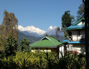 Hotels in Dentam